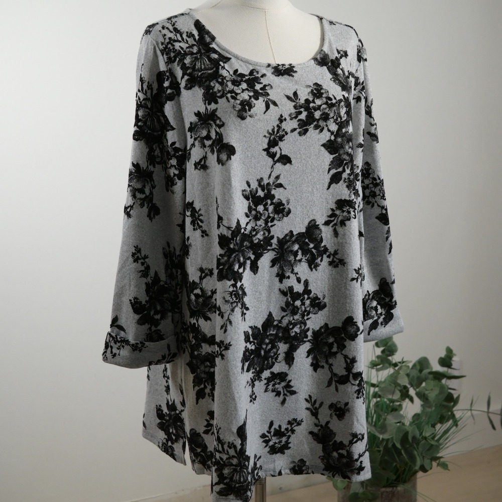 Kim Rogers Womens XXL Gray Black Floral Knit Tunic Top Long Sleeve Cuffed Scoop